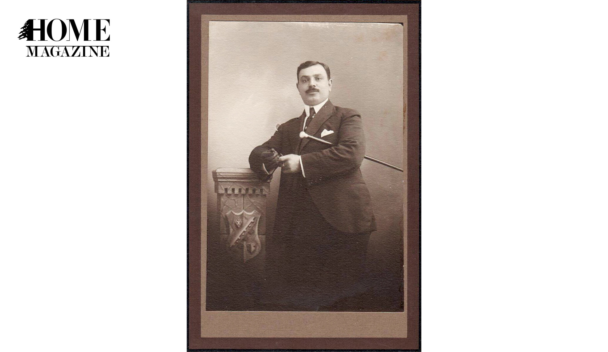 Picture of a standing man in a suit in black and white